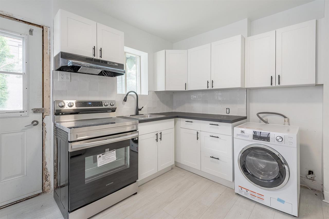 2 Bedroom - 1838 Rue De Cadillac, Montréal