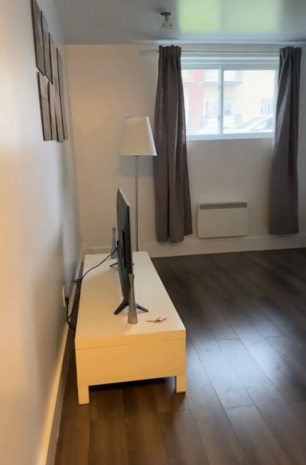 4 1/2 'a Montreal Mueblé +Wifi Inclus