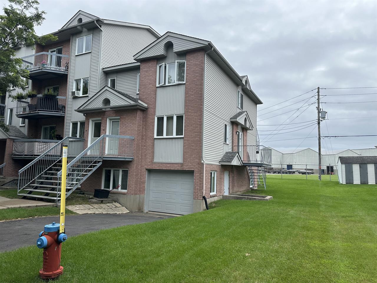 6 1/2 - 91 Avenue Jolliet, Candiac