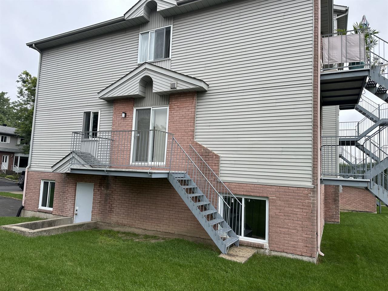 6 1/2 - 91 Avenue Jolliet, Candiac