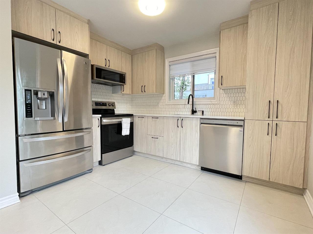 Appartement Montréal (Ahuntsic-Cartierville) À Louer