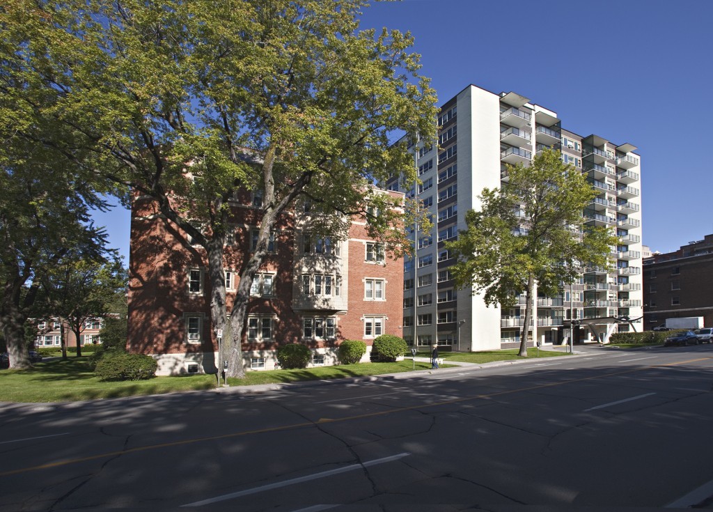 3055 Sherbrooke West - Chequers Court - 2 Bedrooms - 3055 Rue Sherbrooke Ouest, Westmount