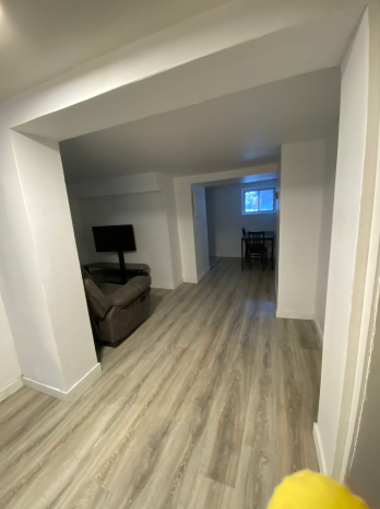 Fully Renovated 3 1/2 Unit