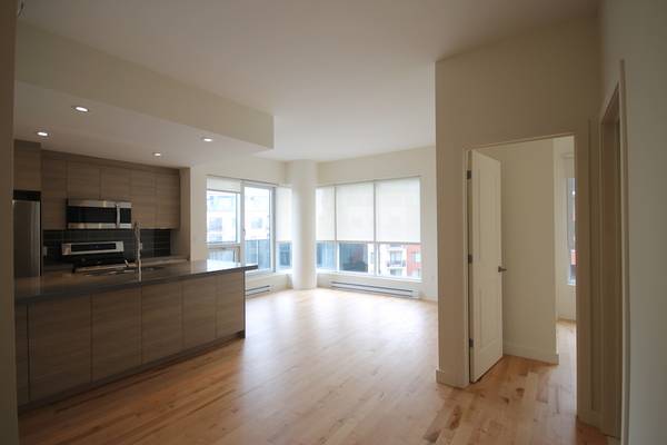 NAMUR METRO: CONDO WITH 2 BR + 2 BATHS OFFERED SEMI-FURNISHED