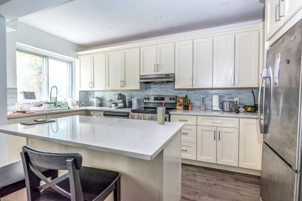 Renovated 2 Bedroom / Hampstead / NDG