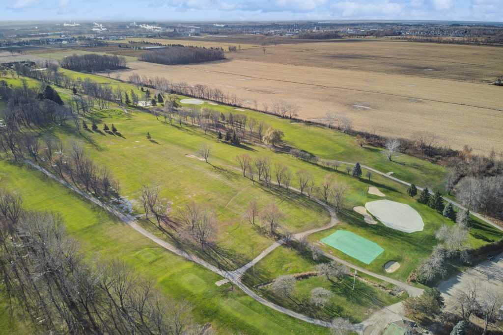 Beau 5 1/2 récent, demi sous-sol rénové, libre 1er DÉCEMBRE ! Domaine du Golf