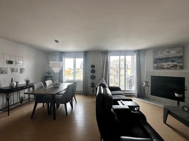 GRAND 4 1/2 à louer Repentigny avec FOYER DÉC. 1595 $