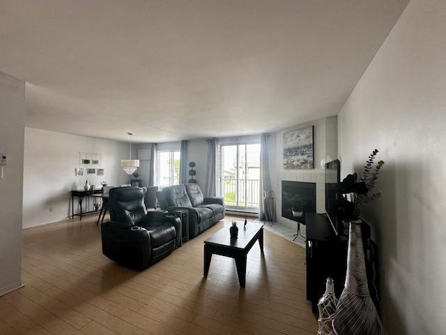 GRAND 4 1/2 à louer Repentigny avec FOYER DÉC. 1595 $