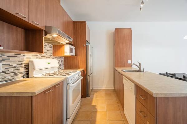 Mile End - 4.5 rent available -