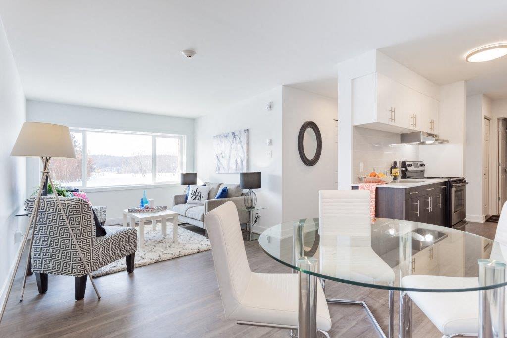 2 Bedroom Large - 420 Blvd Cité Des Jeunes, Gatineau