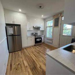 4 ½ Rosemont, Renovated, AC, appliances