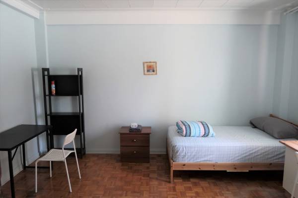 Private Studio size apt 2 min walk to McGill - from January