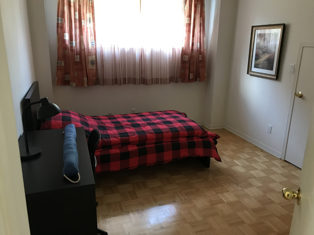 Chambre Privée Meublée à Louer à Longueu