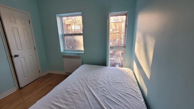 1 CH - 1 SDB - Montréal - $880 /mo