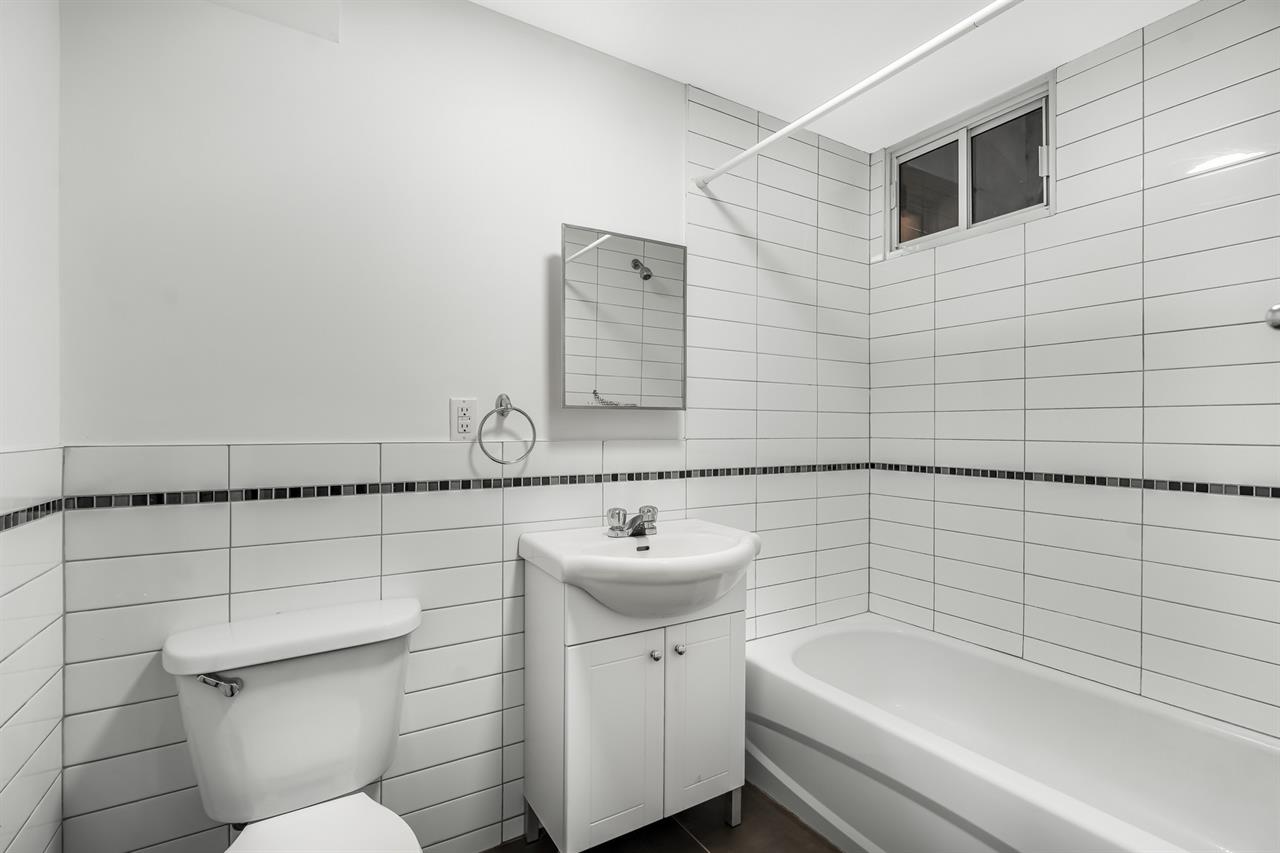 Renovated And Sunny Studio Unit - 4615-4625 Bourret Avenue, Montréal