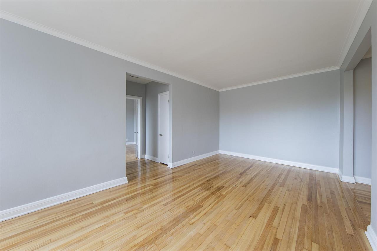 Rennovated 1 Bedroom Unit - 6325 Somerled Avenue, Montréal