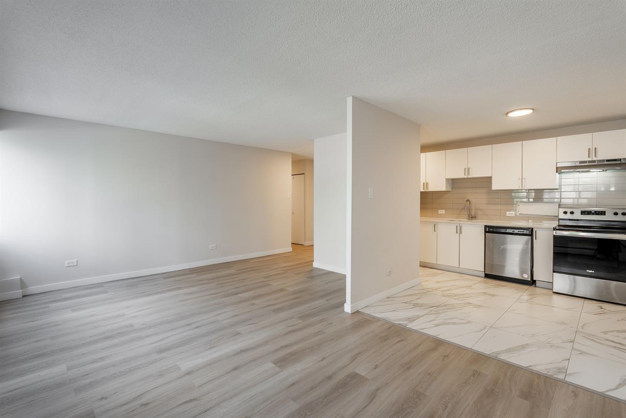 Sunny And Spacious 1 Bedroom Apartment - Saint Laurent - 135 Boulevard Deguire, Saint-Laurent