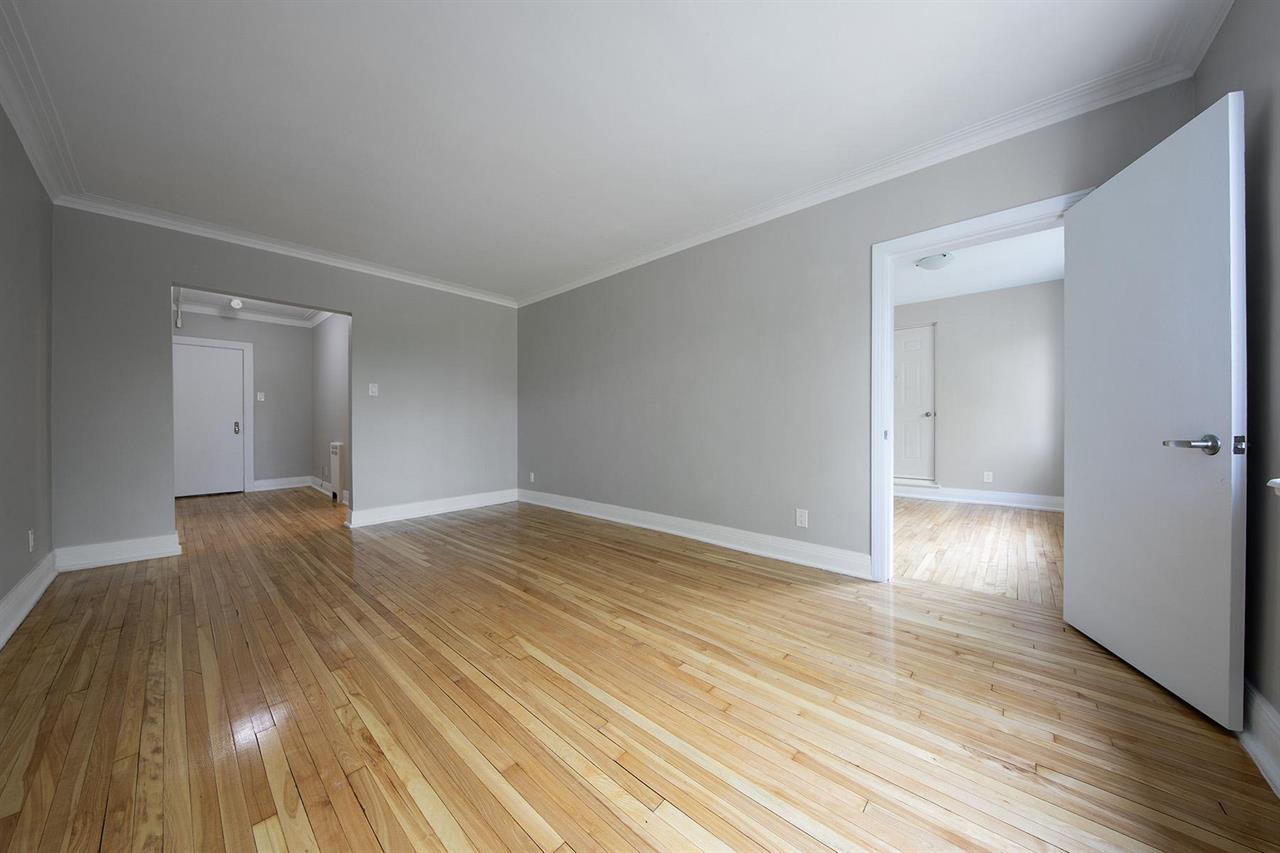 Spacious And Sunny 1 Bedroom Unit - NDG - 5000 Clanranald Avenue, Montréal