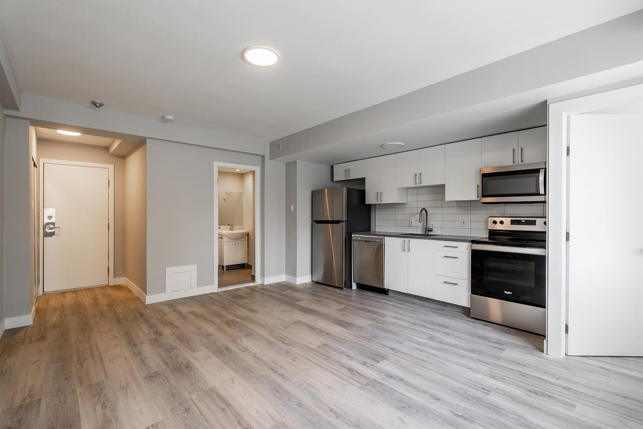 Large Renovated 1 Bedroom Apartment - NDG - 5765 Cote-St-Luc Road, Montréal