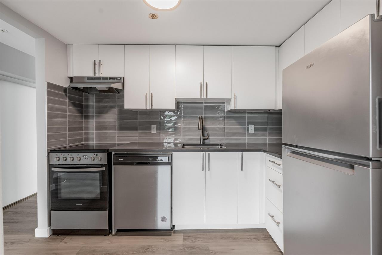 Sunny Renovated 3 1/2 - All Utilities Included - 1951 Maisonneuve Boulevard East, Montréal