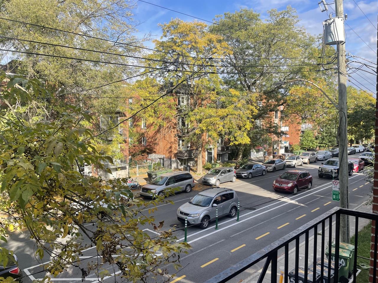 3 Bedroom - 5100 Avenue Bourbonnière, Montréal