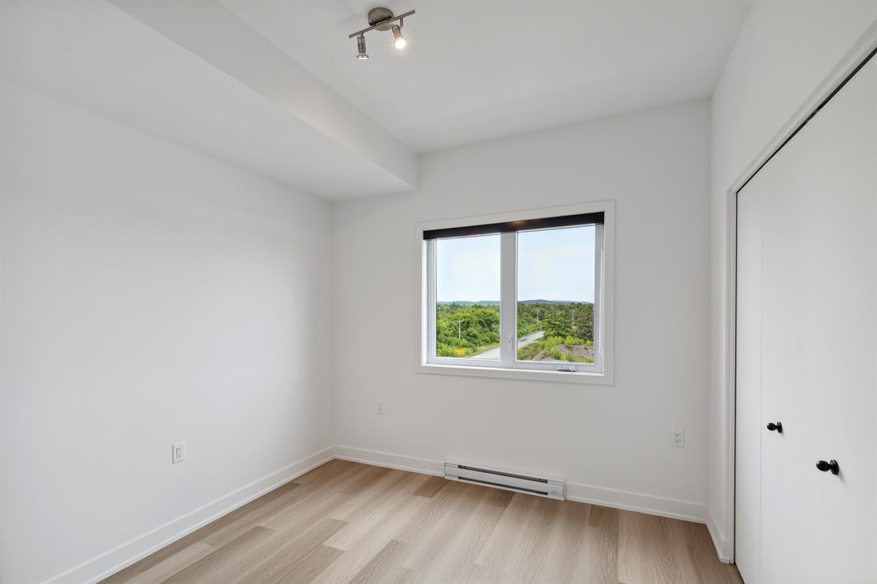 PURE (Gatineau) 925 Chemin Vanier 102