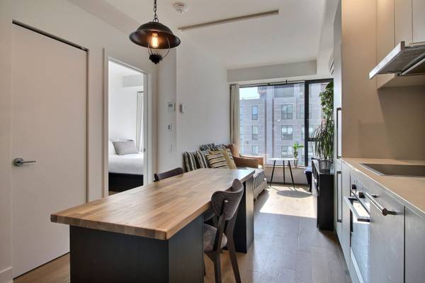 Montreal Furnished Condo Rental- Bright, Modern 1 Bed Suite, City View