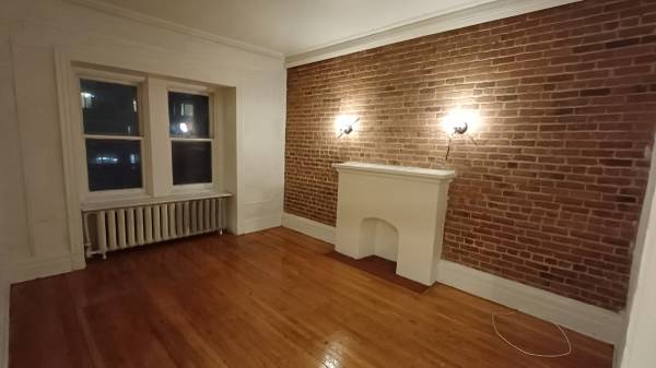 Downtown 1 bedroom, Heat,Hot water Fridge,Stove incl (Metro Atwater, M