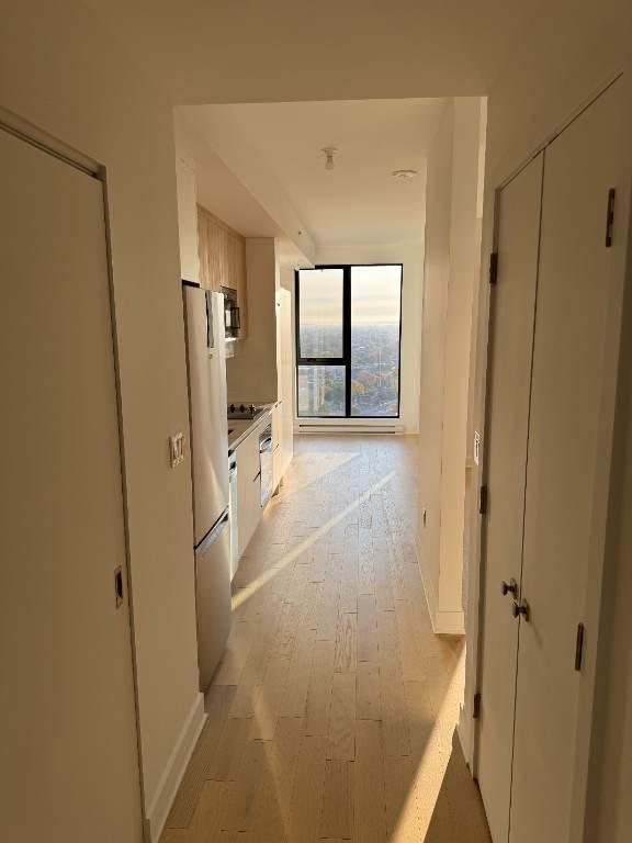 Condo NEUF Appartement Loft a Louer PRÈS DU MÉTRO LONGUEUIL