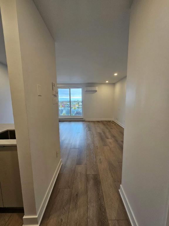 1 CH - 1 SDB - Montréal - $1,145 /mo