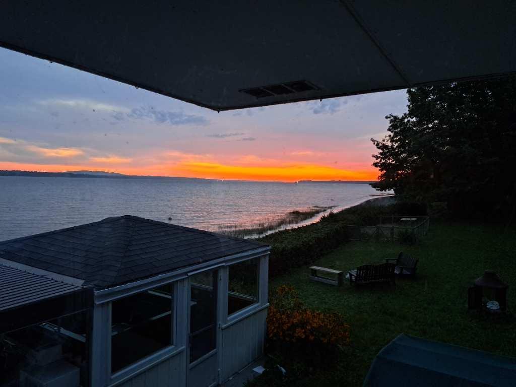 Maison a louer sur le bord du fleuve