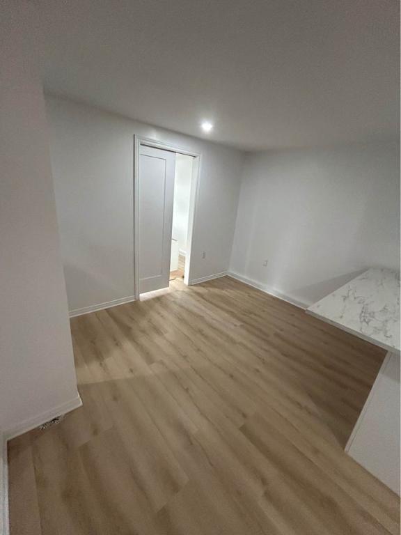 Appartement 1 chambre à Louer à Lachine - Niveau Demi Sous-Sol