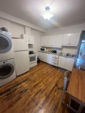 1br Mile End Apartment for Lease Transfer