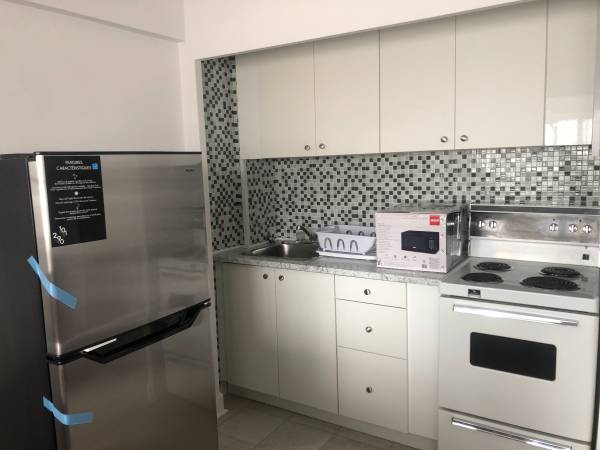 $990 / 1br - 2,1/2All included , full new furnished ,brand new, metrof