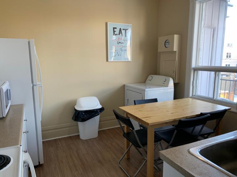 4 1/2 - Montréal (Verdun) - $1 900 /mois