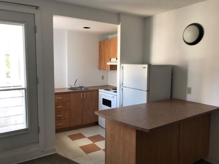 Studio - Montréal - $1,325 /mo