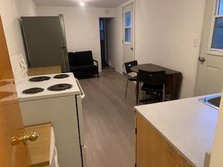 MiniMaisonNeuveAvecChambre&JardinStyleStudioArrVilleMarie5minMetroPapineauNOV1200$ToutInclusINTERNETpossibMeublesOUSemiMeubléPoêleFrigoLaveuseCHAUFFÉ