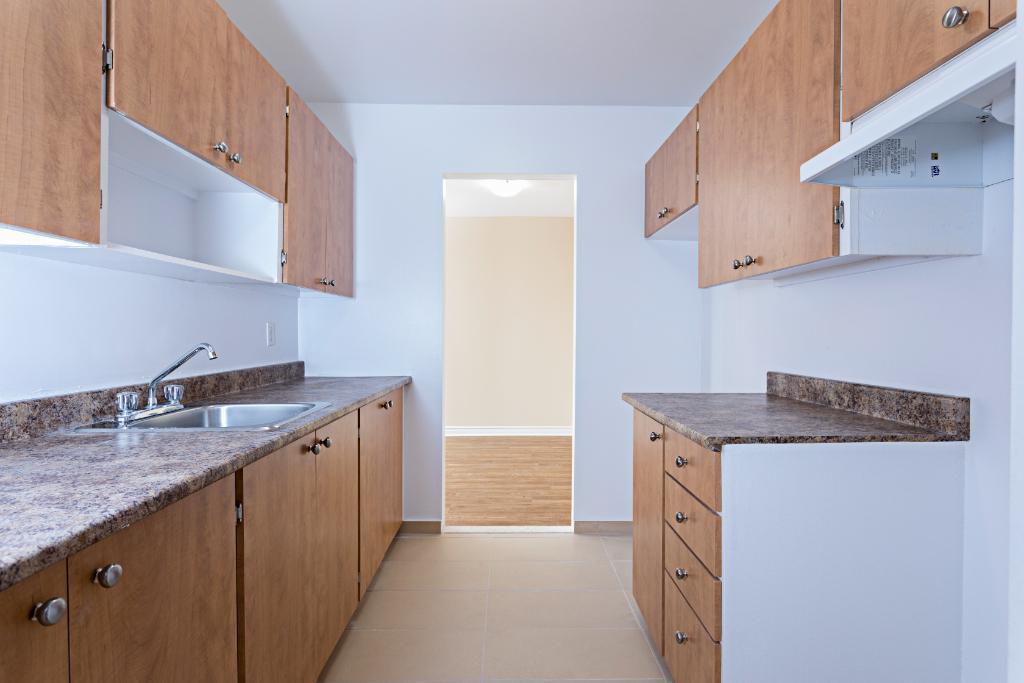 Jardin du carrefour | Appartement moderne 2 1/2 à louer | 1 room for rent | Laval