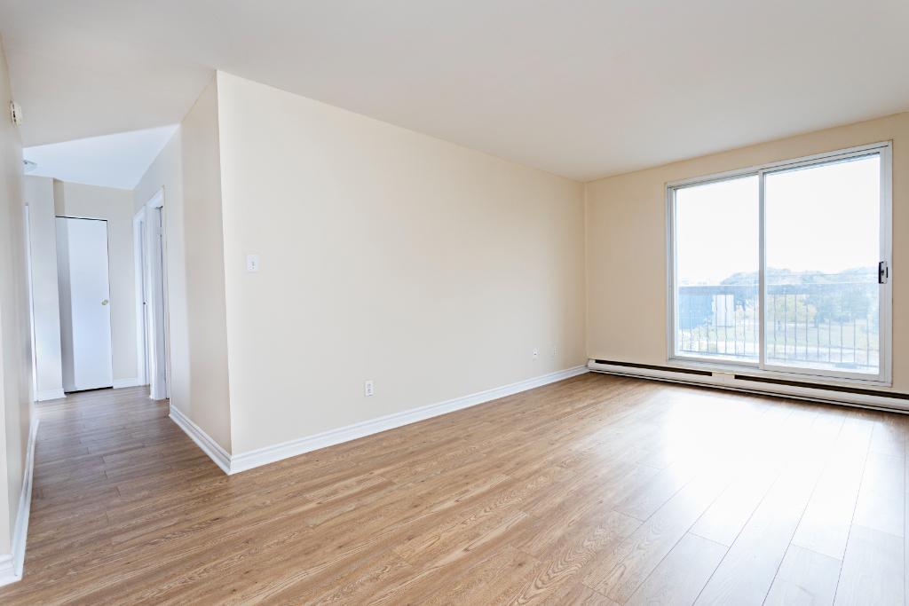 Jardin du carrefour | Appartement moderne 2 1/2 à louer | 1 room for rent | Laval