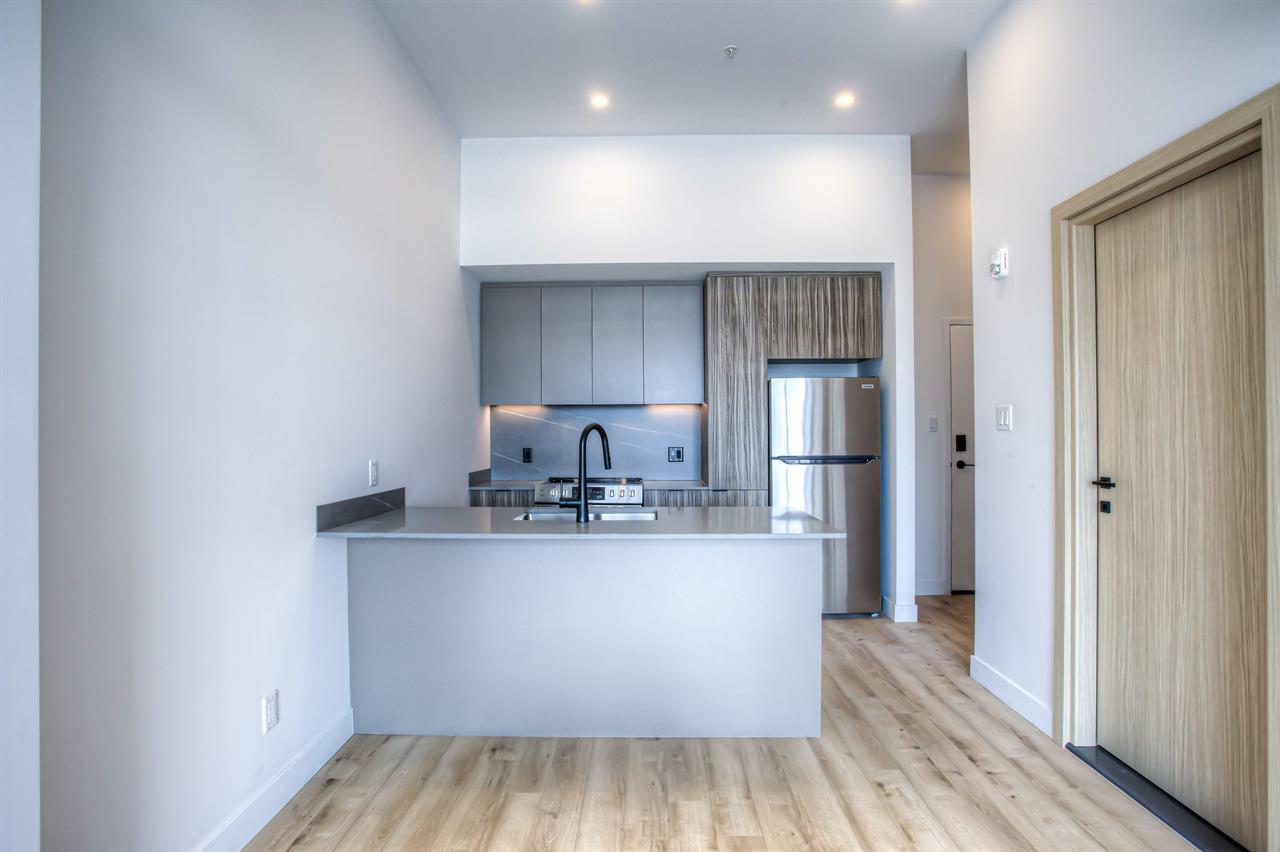 1 BR - 1 BA - Outremont - $1,650 /mo