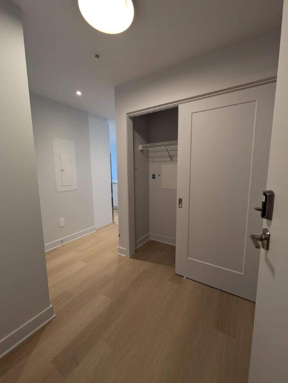 3 CH - 2 SDB - Montreal - $2,750 /mo