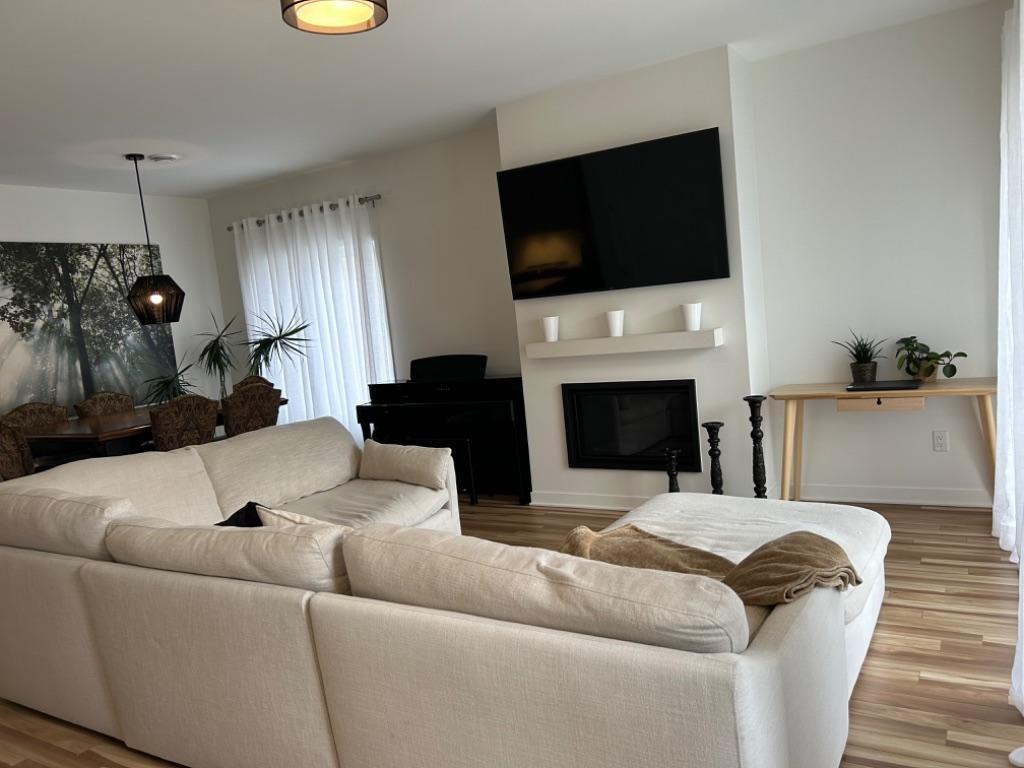 Condo grand 5 1/2 à louer à Blainville