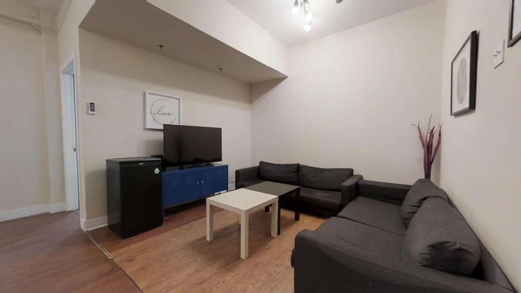 Chambre En Colocation , Place Des Arts