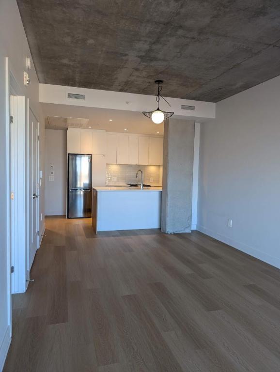 1 CH - 1 SDB - Montreal - $1,635 /mo