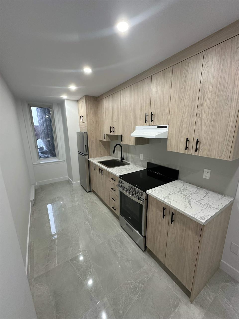 1 CH - 1 SDB - Montréal - $1,650 /mo