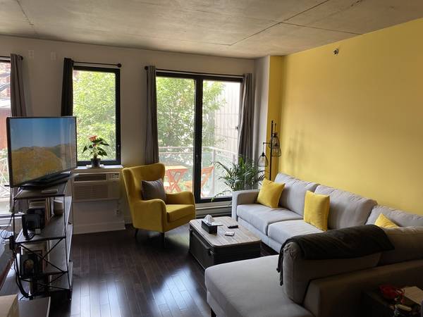 Beautiful Loft + Gym. Downtown - Imperial Lofts - Avail Dec 15th