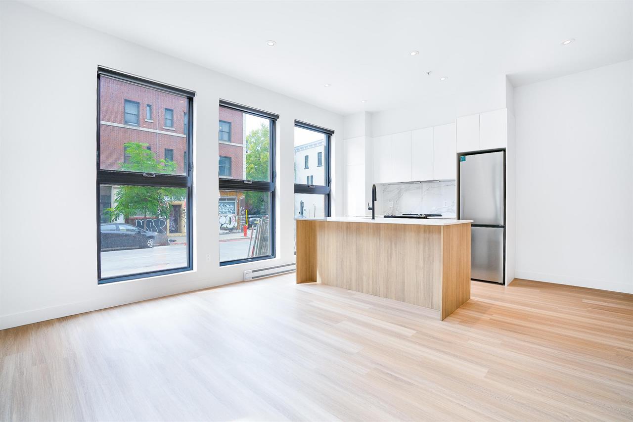 Studio -2.5 - 3844 St Jacques, Saint-Laurent Montreal