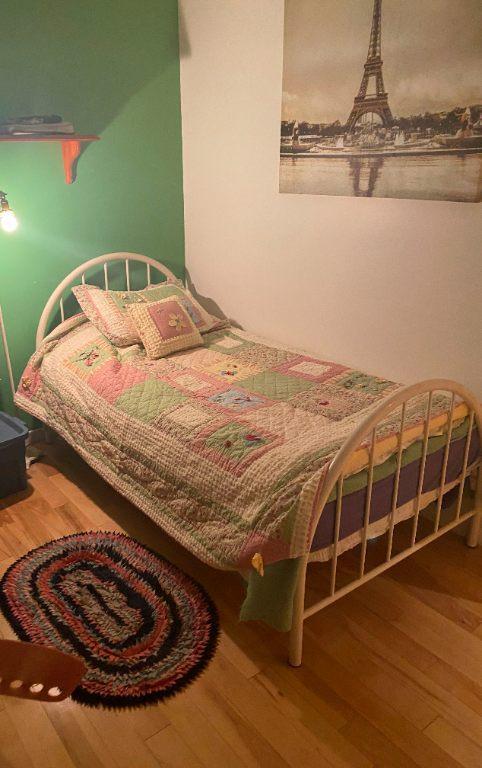 CHAMBRE à LOUER PRIVÉE