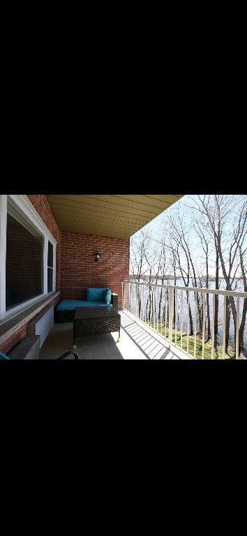 Condo a louer non meubler a Laval Ouest