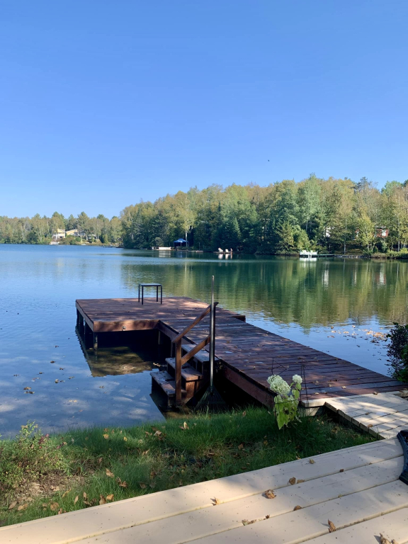 Charmante Maison Au Bord De L’eau